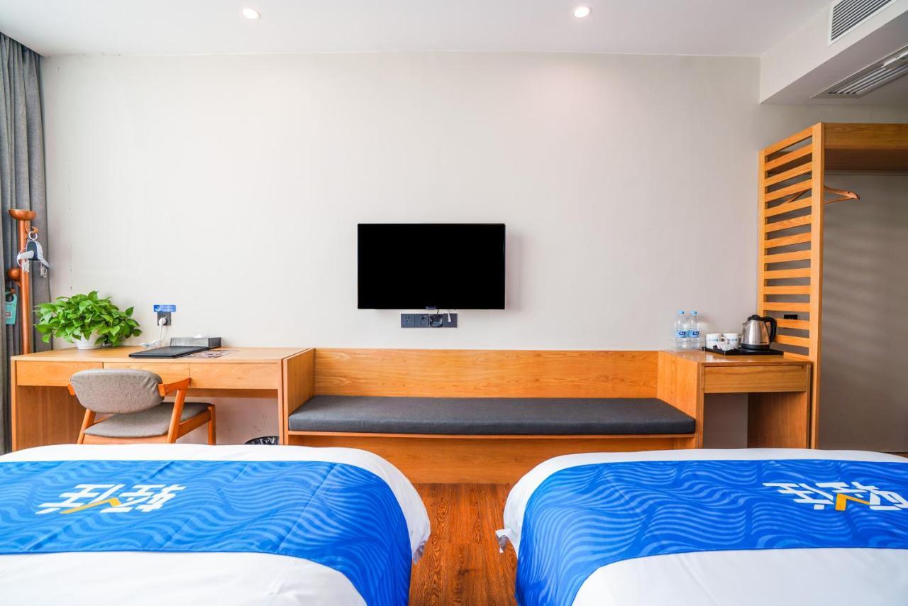 Felice Hotel-Guangzhou Baiyun International Airport Renhe Metro Station Branch Bagian luar foto