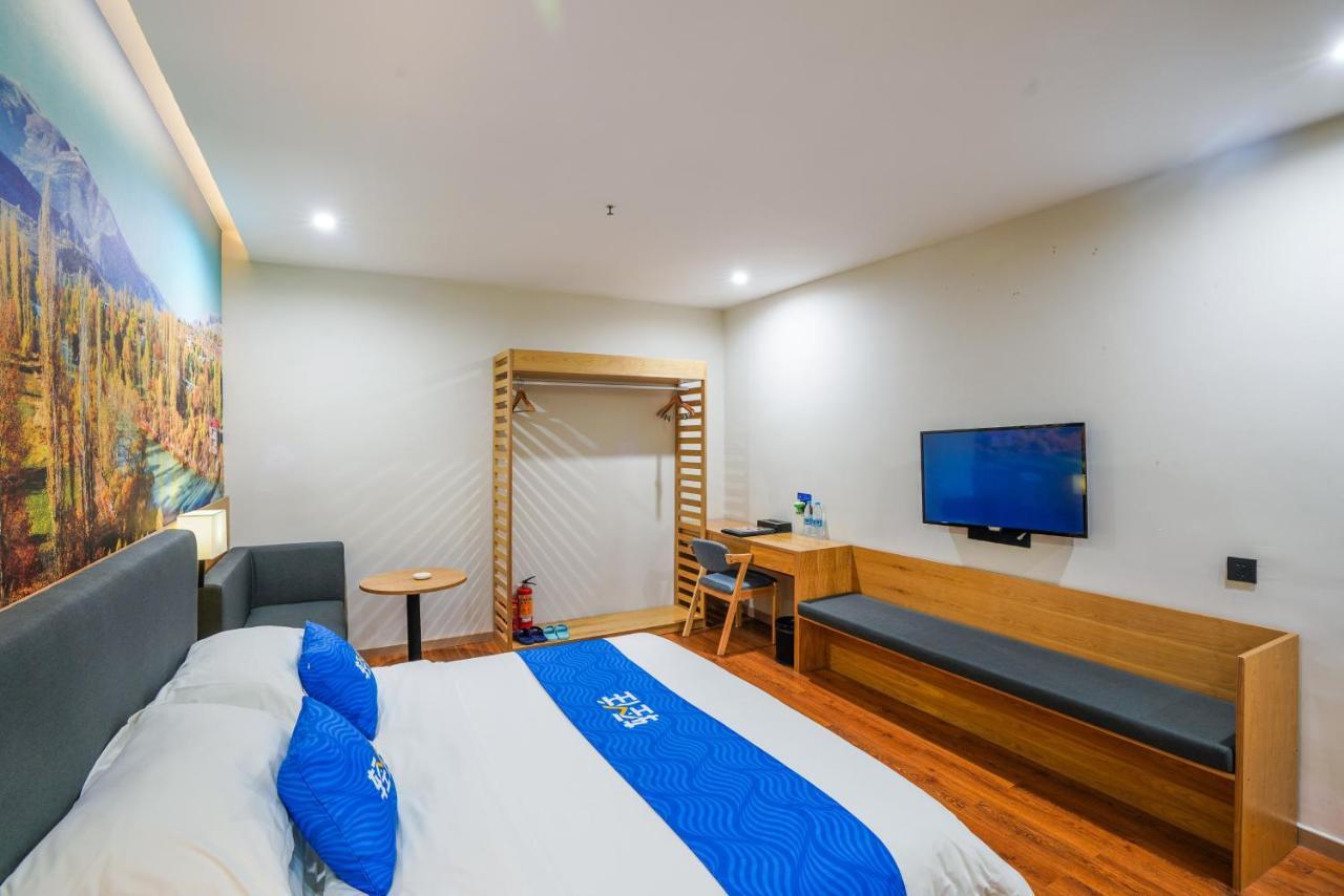 Felice Hotel-Guangzhou Baiyun International Airport Renhe Metro Station Branch Bagian luar foto