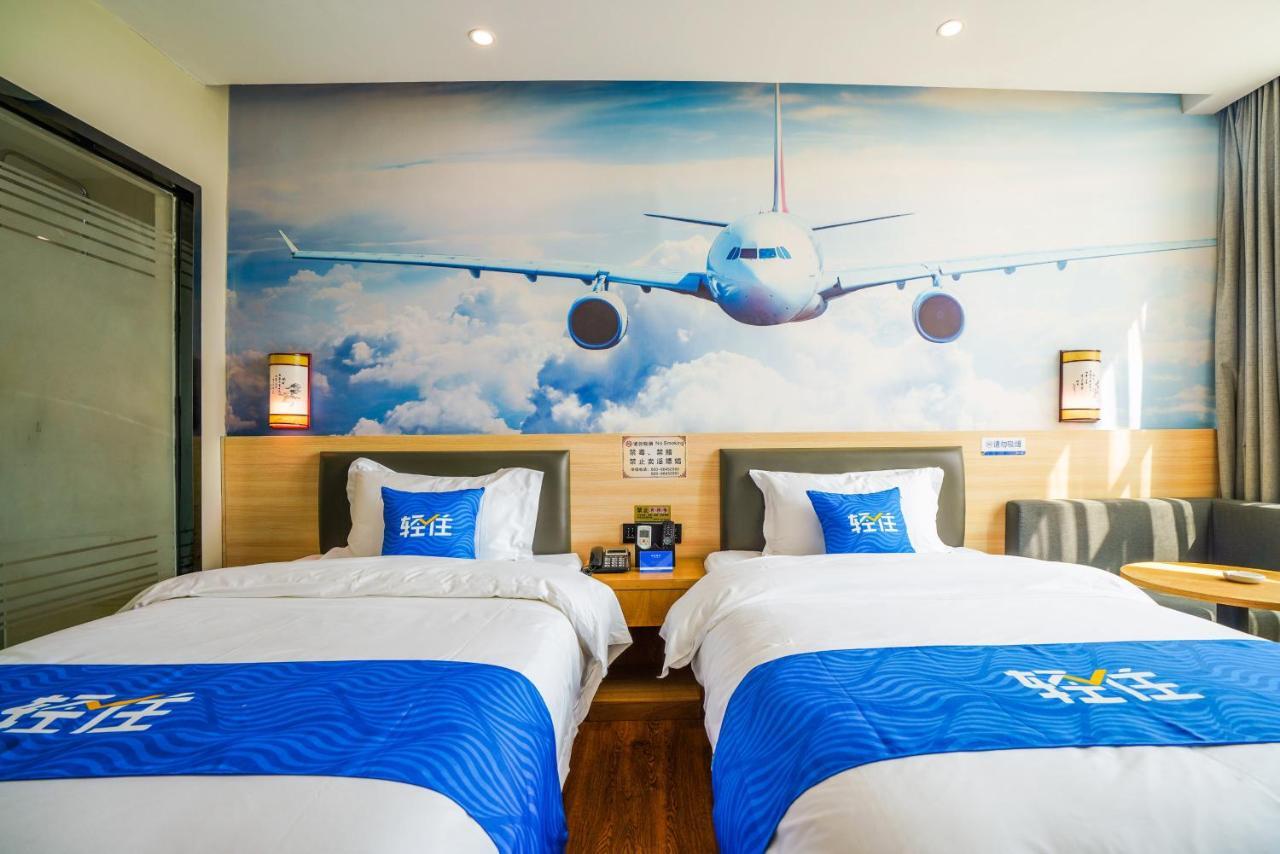 Felice Hotel-Guangzhou Baiyun International Airport Renhe Metro Station Branch Bagian luar foto